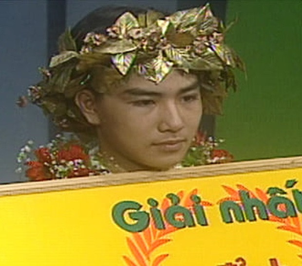 Sau khi vô địch Olympia năm thứ 2, Phan Mạnh Tân (Hà Tĩnh) sang Australia du học chuyên ngành Công nghệ thông tin tại ĐH Swinburne. Anh được chọn học một năm danh dự (không qua thạc sĩ) rồi được chuyển thẳng lên TS tin học. Sau đó, Mạnh Tân có cơ hội ở lại ĐH Swinburne tiếp tục nghiên cứu và giảng dạy nhưng anh nhận lời mời làm việc cho tập đoàn IBM từ năm 2010. Ảnh: VTV.