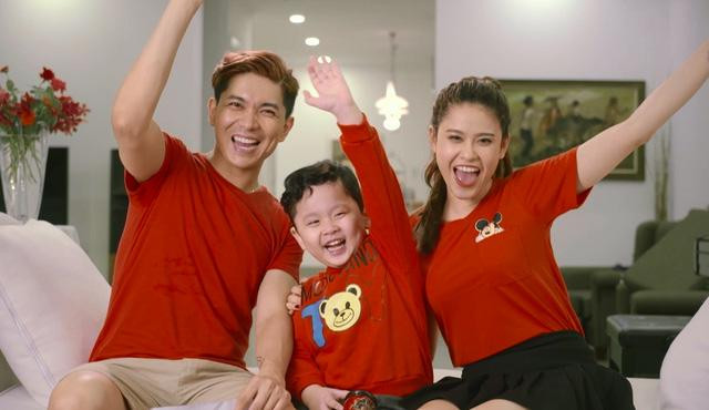 Tung bat hoa voi bo me, Truong Quynh Anh nay da cam thay an han?-Hinh-2