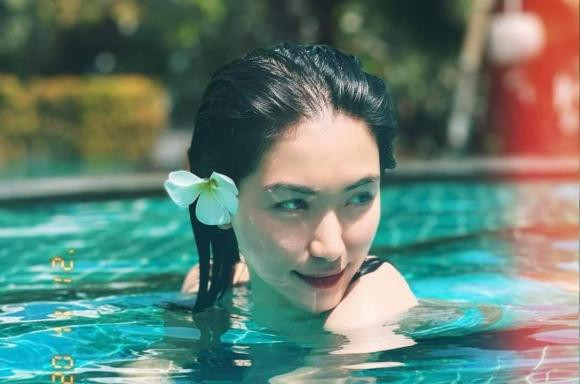 Hoa Minzy tung anh dien bikini cuc ben nhung lai bi hoi co don mong khong?