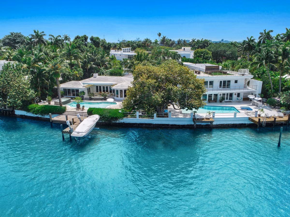 Biet thu 18 trieu USD tren dao cua ty phu cong nghe My