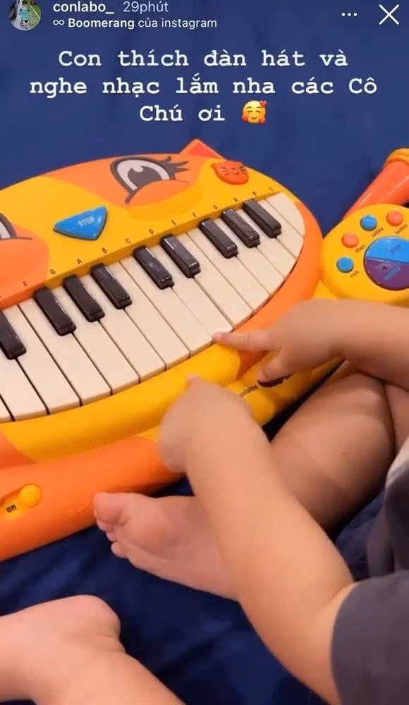 Moi hon 1 tuoi nhung con trai Hoa Minzy da lo ro ve thong minh-Hinh-2