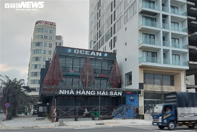 Nằm trong khu Phố du lịch An Thượng, phường Mỹ An, quận Ngũ Hành Sơn nhưng có khá nhiều nhà hàng hải sản quy mô lớn cũng đóng cửa nhiều tháng nay.