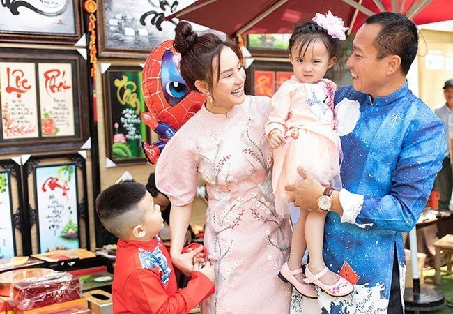 Lấy chồng đại gia, ca sĩ Vy Oanh giàu có cỡ nào? ảnh 1 Lấy chồng đại gia, ca sĩ Vy Oanh giàu có cỡ nào? ảnh 1