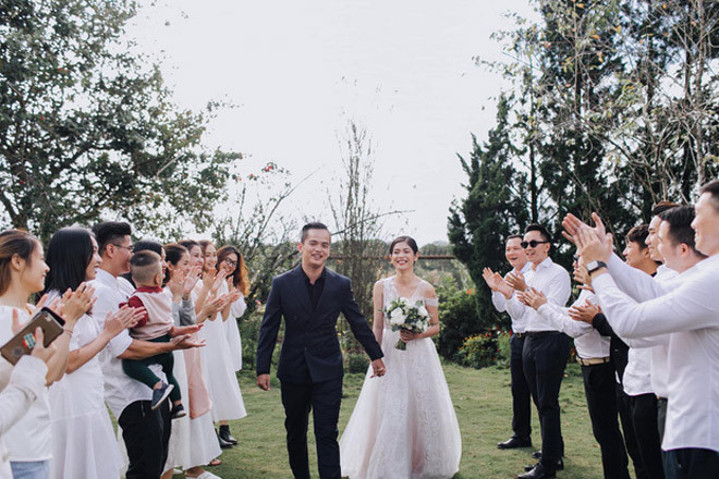 Di du lich xa stress, co gai hot duoc chang co truong dien trai-Hinh-6