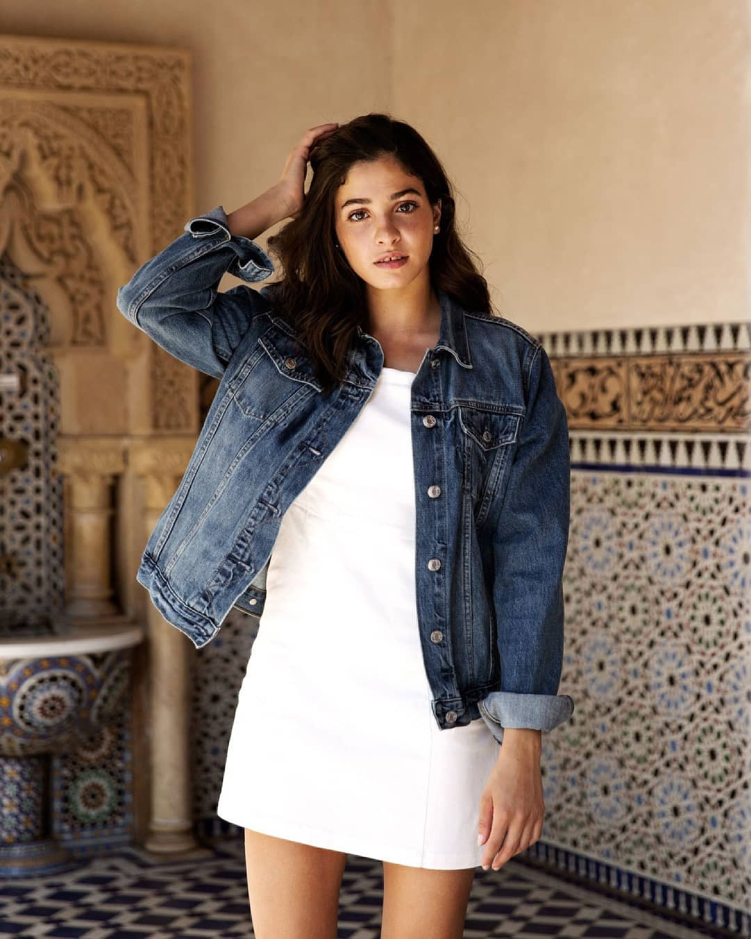 Vóc dáng khỏe mạnh, cân đối giúp Yusra Mardini tự tin diện trang phục ôm dáng. Trong dịp phỏng vấn với Vogue, nữ vận động chia sẻ cô từng mất một năm để lấy lại thân hình thon gọn. Điều này đồng nghĩa với việc Yusra Mardini phải tạm biệt đồ ăn nhanh.