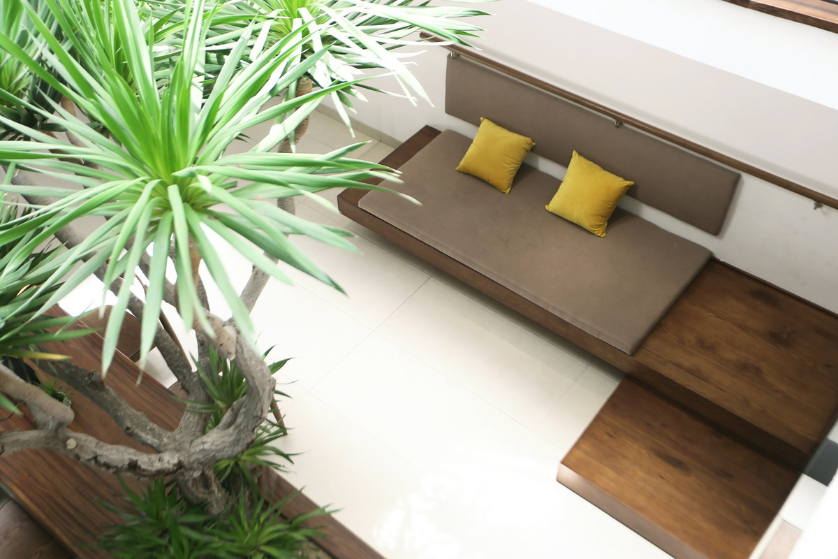 Trước đây chị chỉ tập trung công việc, nhà sống nay đây mai đó giữa Đà Nẵng và TP.HCM, nên chỉ cần nơi chui ra chui vào là được. Đến một ngày, chị bất chợt muốn có nơi để về cho riêng mình, nơi thực sự gọi là tổ ấm và nuôi dưỡng nhiệt huyết cho những dự án lớn trong cuộc đời. Là nơi cho bản thân quay về giữa bộn bề cuộc sống…..