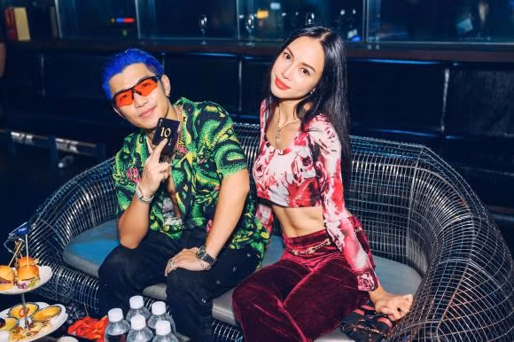 Tinh cu cua Chi Pu bi nghi ngo gioi tinh-Hinh-3