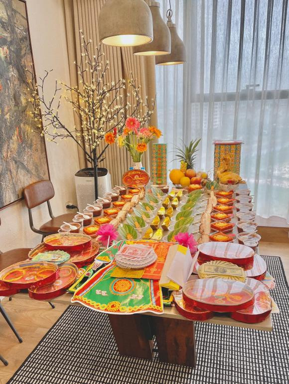 Trang Lou to chuc tiec day thang cho con-Hinh-2