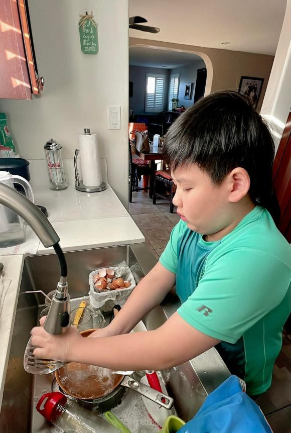 Vo cu Bang Kieu quyet dinh tang len 20 trieu do thua ke cho con trai ut