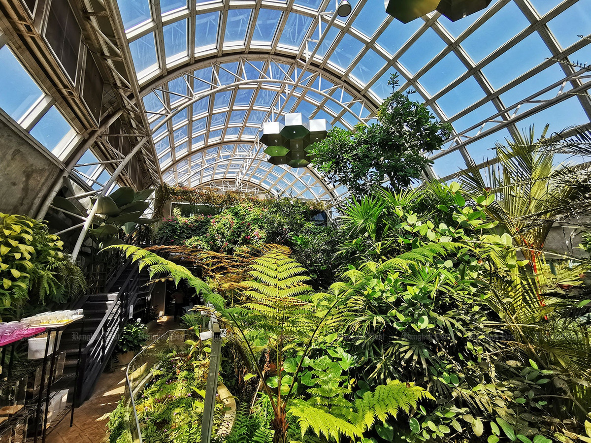 Wissarut, trợ lý thí nghiệm nghiên cứu tại cơ sở, nhấn mạnh đây không phải sở thú. Họ hy vọng du khách có thể học hỏi thêm nhiều thứ về thế giới côn trùng khi đến đây. Ngoài việc mở cửa cho khách tham quan, mục đích chính của trung tâm này là nghiên cứu. Đội ngũ nhân viên ở đây tìm hiểu về thuốc trừ sâu sinh học, khả năng tự vệ bằng hóa chất của thực vật, nuôi dế hữu cơ...