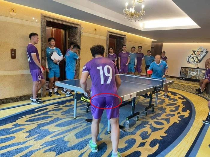 Quang Hai nhu co thu voi tho anh, 5 lan 7 luot lo diem kem duyen-Hinh-2