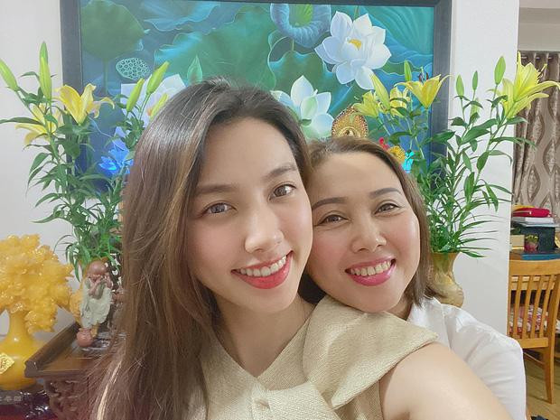 He lo ve me ruot cua Nguyen Thuc Thuy Tien Thuy Tien, nhan sac noi troi hon con gai-Hinh-3