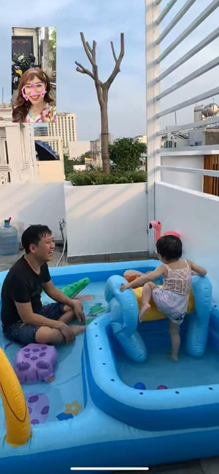 Trường Giang đúng chuẩn 'bố bỉm' của năm - Hình 3 Truong Giang dung chuan 'bo bim' cua nam-Hinh-3