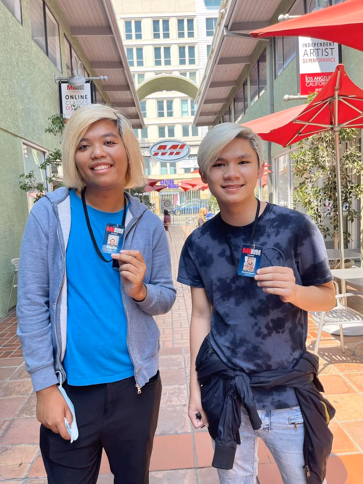 Con trai Bang Kieu, Ngoc Anh 3A o chung nha, hoc cung truong-Hinh-8