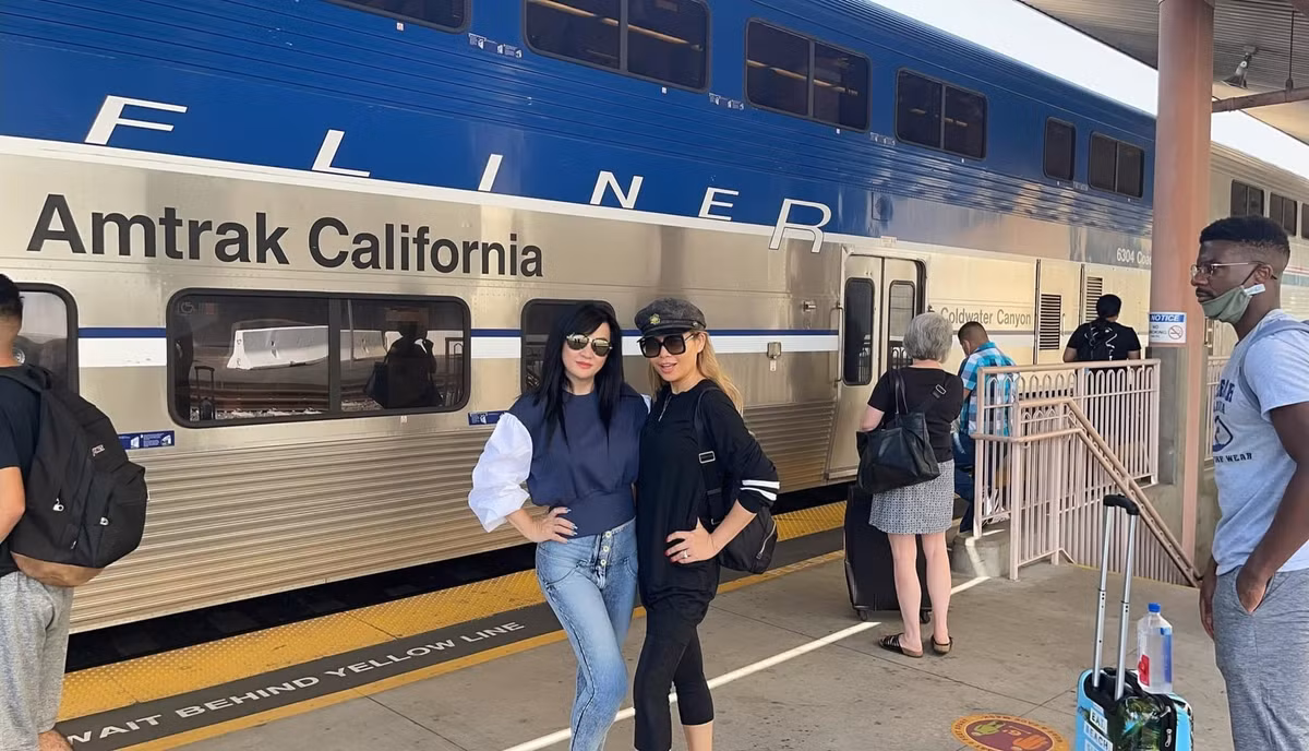 Con trai Bang Kieu, Ngoc Anh 3A o chung nha, hoc cung truong-Hinh-7