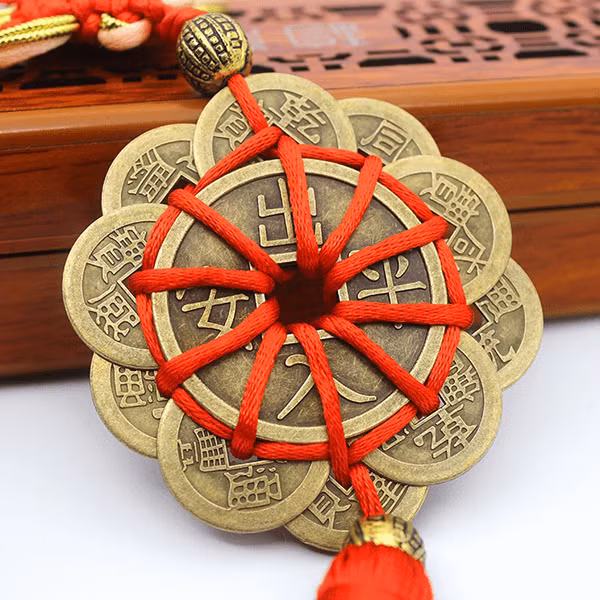 Dau giuong dat 2 vat may man, vo chong duoc loc troi ban