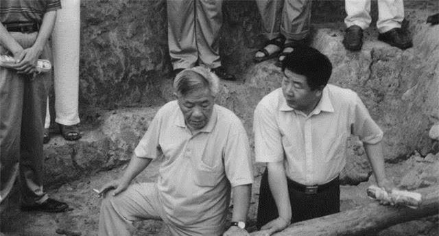 Ke dao mo tuong bo tim thay lang mo cua Pham Tang de cuop