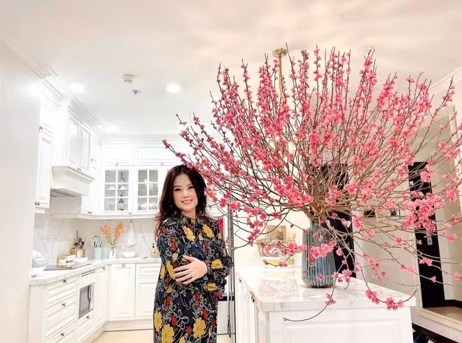 Co ngoi sang chanh it nguoi biet cua nghe si hai Van Dung-Hinh-2