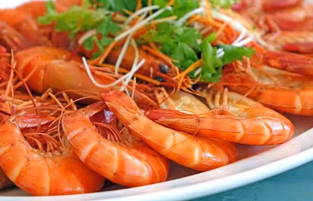 Tôm có dấu hiệu này đừng mua, mang về ăn hại thân - Hình 6 Tom co dau hieu nay dung mua, mang ve an hai than-Hinh-6