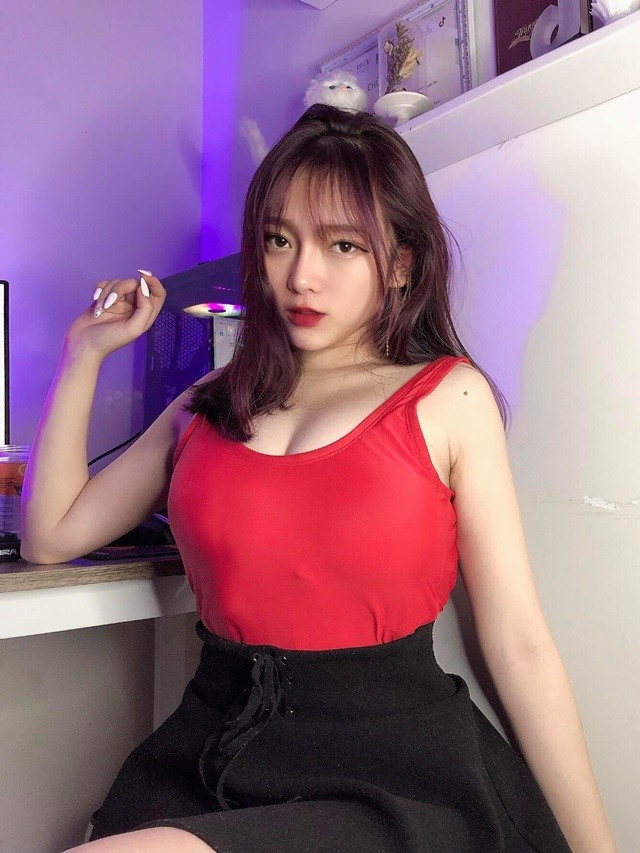 Streamer Linh Chichan tha 95% vong 1 ra duong-Hinh-4