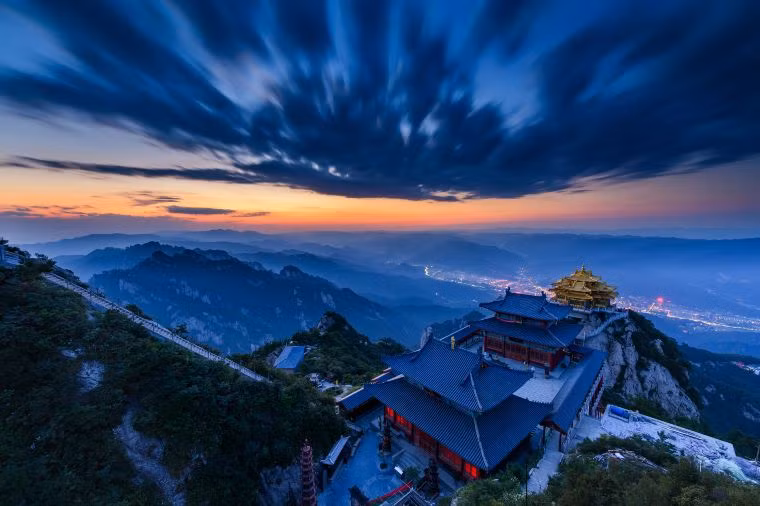 Canh sac than tien tren nui Lao Quan-Hinh-22