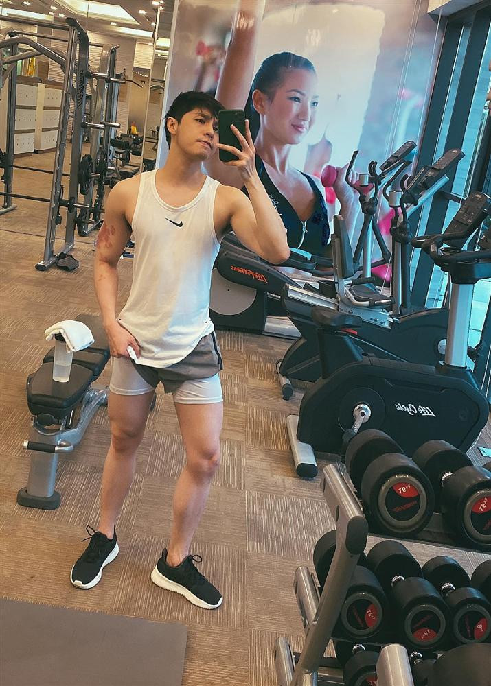 Noo Phuoc Thinh khoe body nhung bi cac thanh soi phat hien diem la-Hinh-5