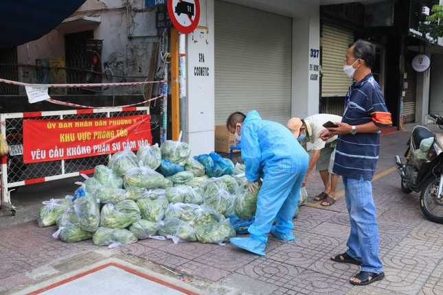 TP.HCM: Gen Z ke chuyen tinh nguyen di cho ho-Hinh-2