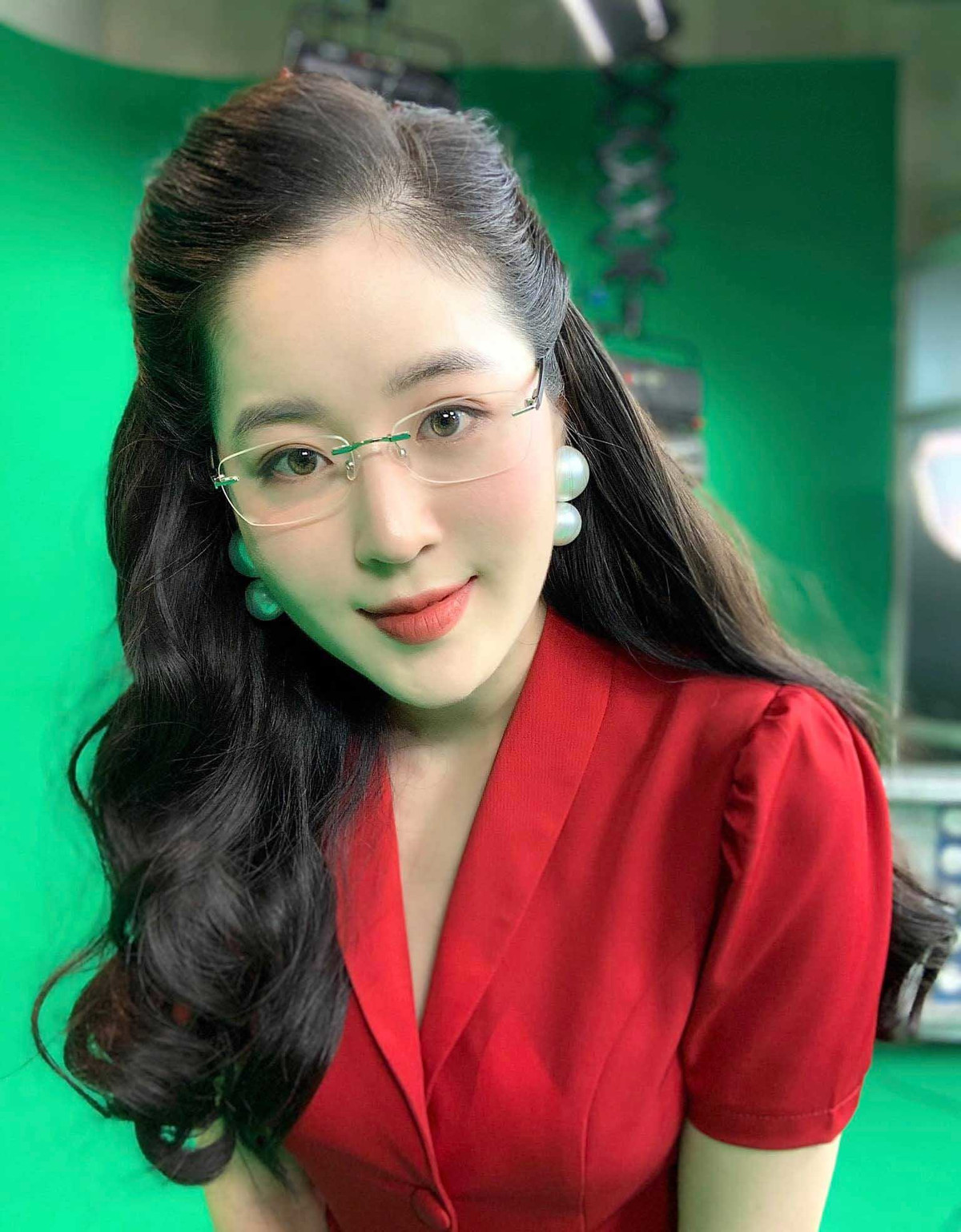 MC thoi tiet tung gay sot trong 