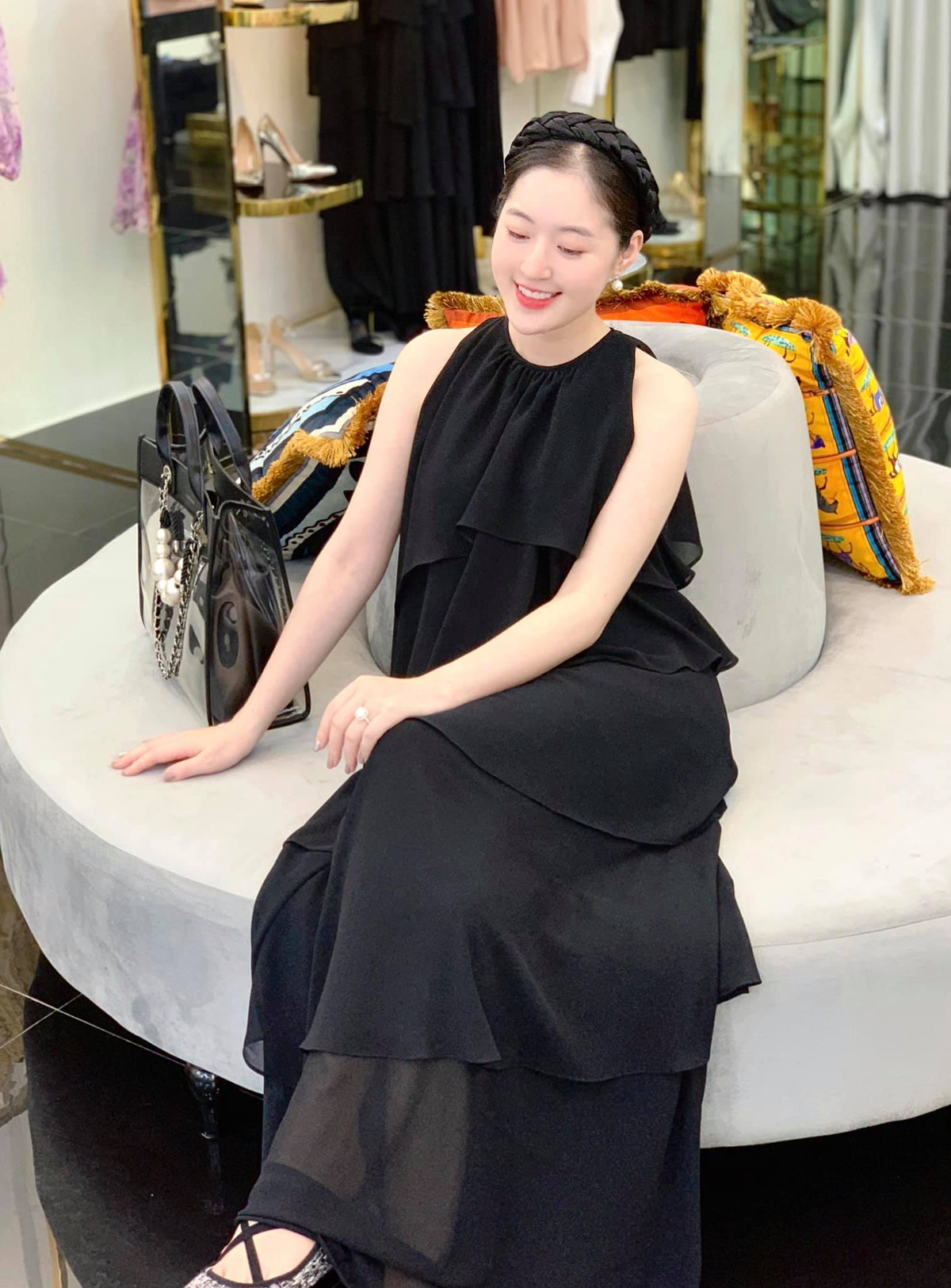 MC thoi tiet tung gay sot trong 