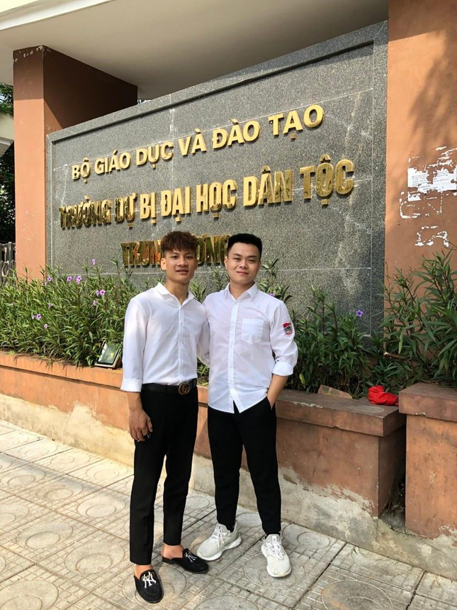 Thu khoa khoi C00, Truong Si quan Chinh tri: Hai lan truot so tuyen-Hinh-3