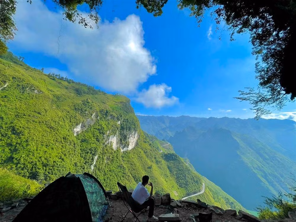 Diem cam trai hot nhat Ha Giang: Khong wifi, canh quan tuyet my-Hinh-6