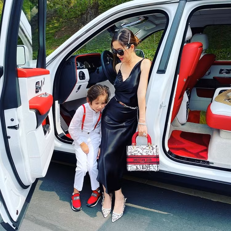 Lấy tỷ phú Mỹ, người phụ nữ Việt sở hữu cung điện 800 tỷ và khối tài sản “kếch xù” - 16