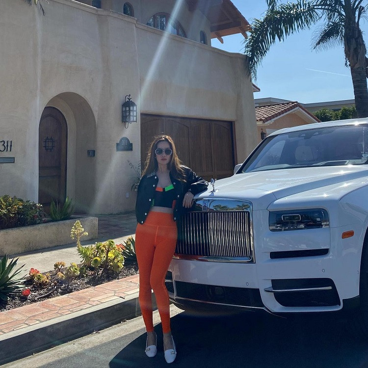 Lấy tỷ phú Mỹ, người phụ nữ Việt sở hữu cung điện 800 tỷ và khối tài sản “kếch xù” - 10