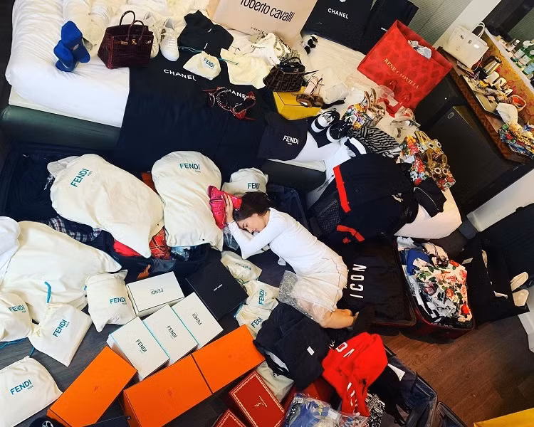 Lấy tỷ phú Mỹ, người phụ nữ Việt sở hữu cung điện 800 tỷ và khối tài sản “kếch xù” - 15