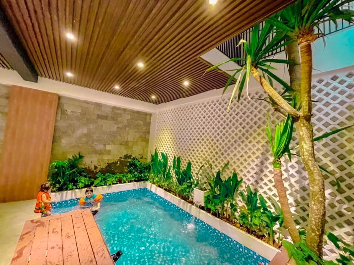 Nha dien tich 50m2 van co ho boi, vuon gac mai nho thiet ke nay-Hinh-3