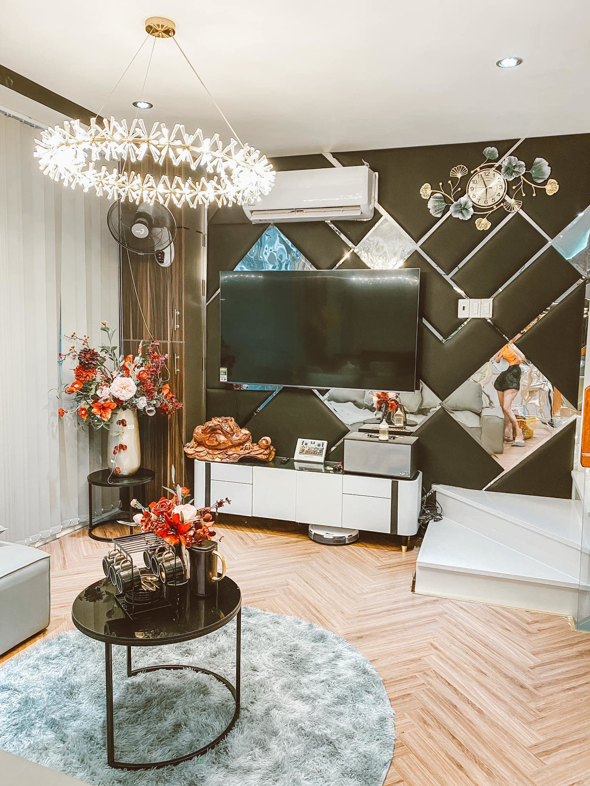 Nha dien tich 50m2 van co ho boi, vuon gac mai nho thiet ke nay-Hinh-6