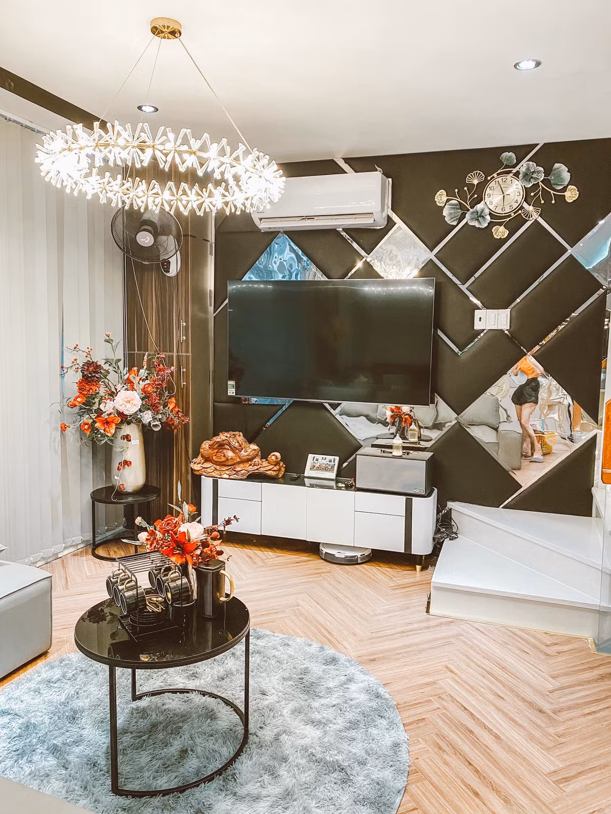 Nha dien tich 50m2 van co ho boi, vuon gac mai nho thiet ke nay-Hinh-6