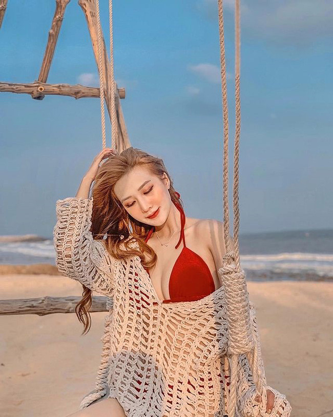 Cô chú trọng đến việc chăm sóc da dẻ, xem việc chăm sóc da mặt là chuyện quan trọng hàng đầu.