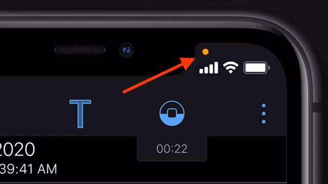 Nhìn vào điểm này trên điện thoại biết ngay bạn có đang bị theo dõi không? Nhin vao diem nay tren dien thoai biet ngay ban co dang bi theo doi khong?