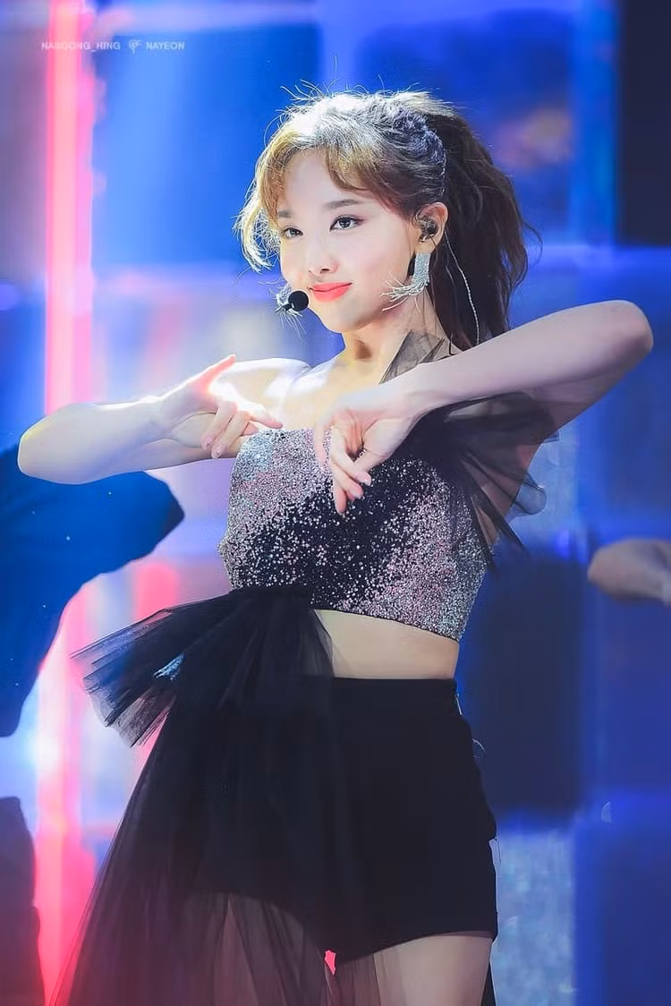 Loi moi an toi gia 30.000 USD va su doc hai cua fan cuong-Hinh-3