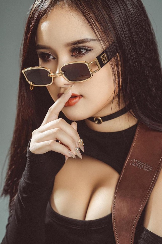 Được biết, Tâm đang chuẩn bị cho cuộc thi Hoa hậu Môi trường - Miss Eco Teen International. Thanh Tâm tập trung rèn luyện nâng cao sức khỏe, ngoại hình để làm hành trang lên đường tham gia cuộc thi một cách tốt nhất.