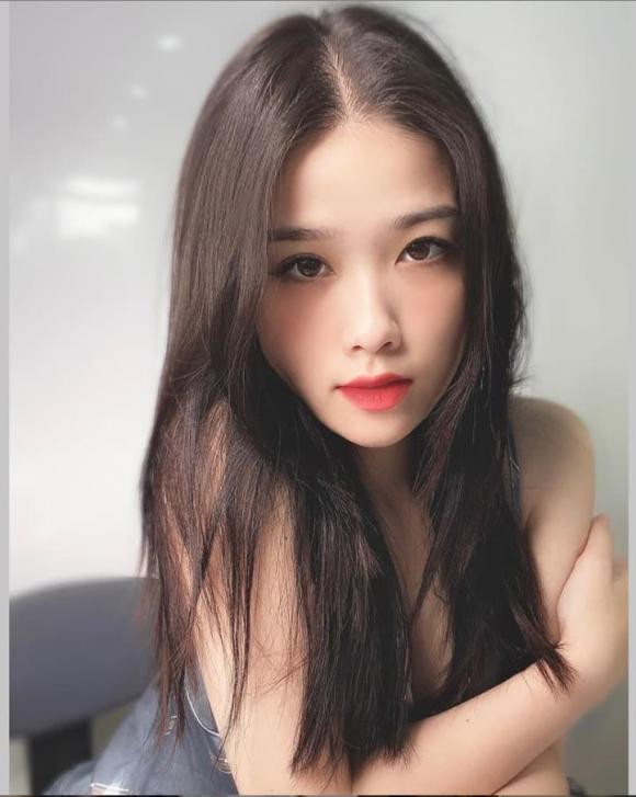 Co chu tiem nail tung yeu Quang Hai khoe da co ban trai moi-Hinh-6