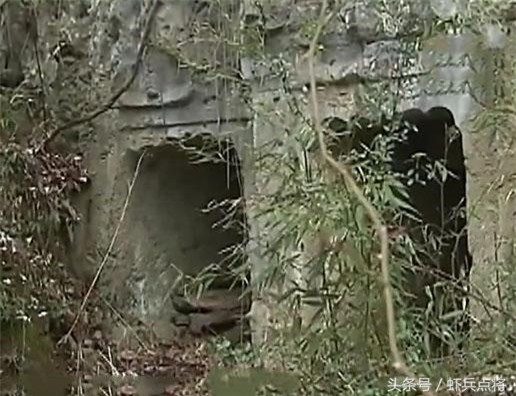 Dòng chữ bí ẩn trên mộ cổ khiến chuyên gia "vò đầu bứt tai" ảnh 4