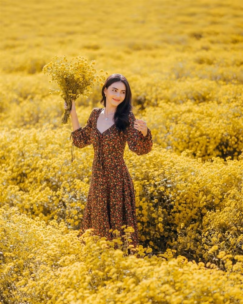 4 kieu vay mua he duoc my nhan Thai dien xinh ngat ngay-Hinh-2