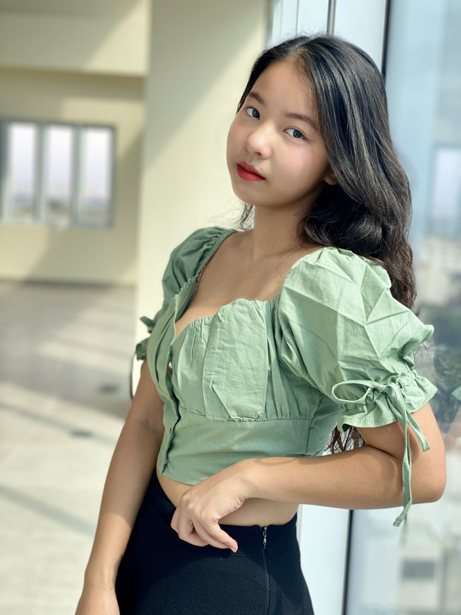 Nu sinh vien 15 tuoi da tro thanh YouTuber-Hinh-2