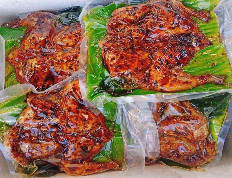 Dac san Tay Bac, lo than ruc lua, nuong 4.000 con chuyen ve Ha Noi-Hinh-2