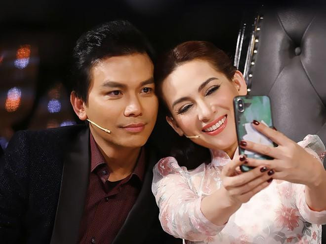 3 cap bai trung cua san khau Viet gio deu le bong xot xa-Hinh-3