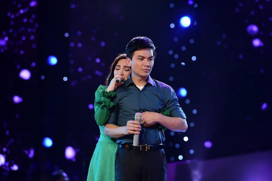 3 cap bai trung cua san khau Viet gio deu le bong xot xa-Hinh-2