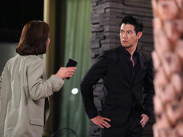 11h dem bat nong lanh bi chong mang an hai