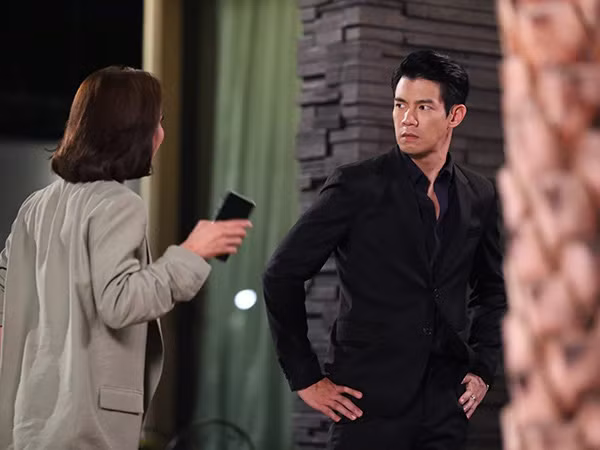 11h dem bat nong lanh bi chong mang an hai